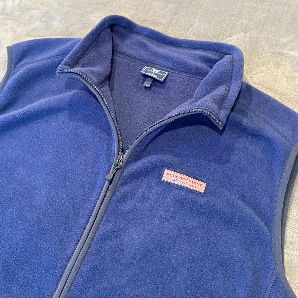 EEUC Men's Vineyard Vines Navy Blue Harbor Fleece Vest - Size Large
